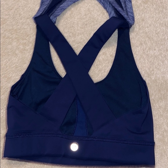 Navy built in bra lulu lemon tank - Picture 6 of 8
